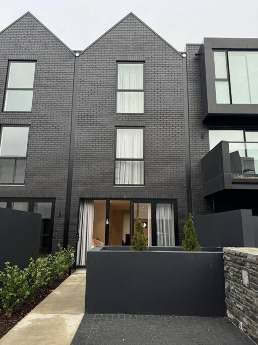 基督城Black-Luxe Living In The Heart Of City公寓 外观 照片